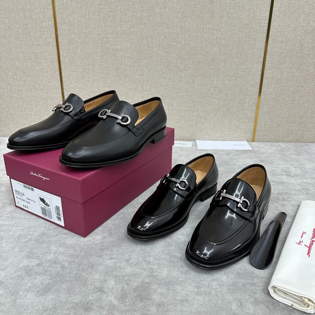 페라가모 간치니 오너먼트 모카신