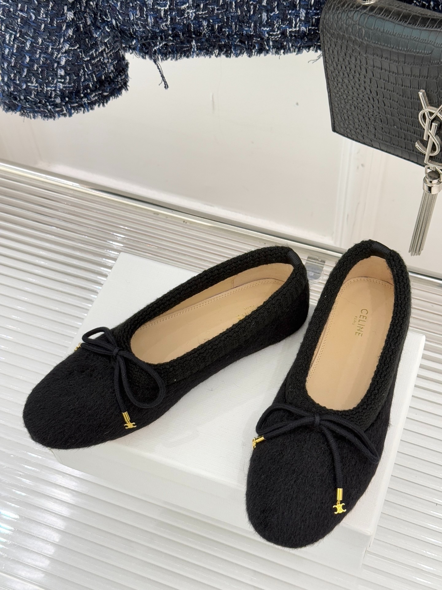 셀린느 25WF 신상 리본 니트 퍼 발레 슈즈