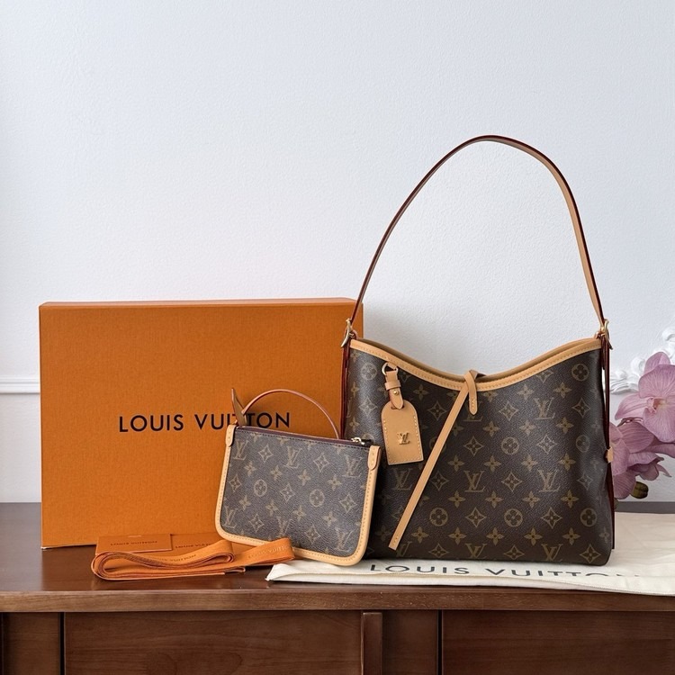 루이비통 Carryall PM 모노그램 캔버스 숄더백