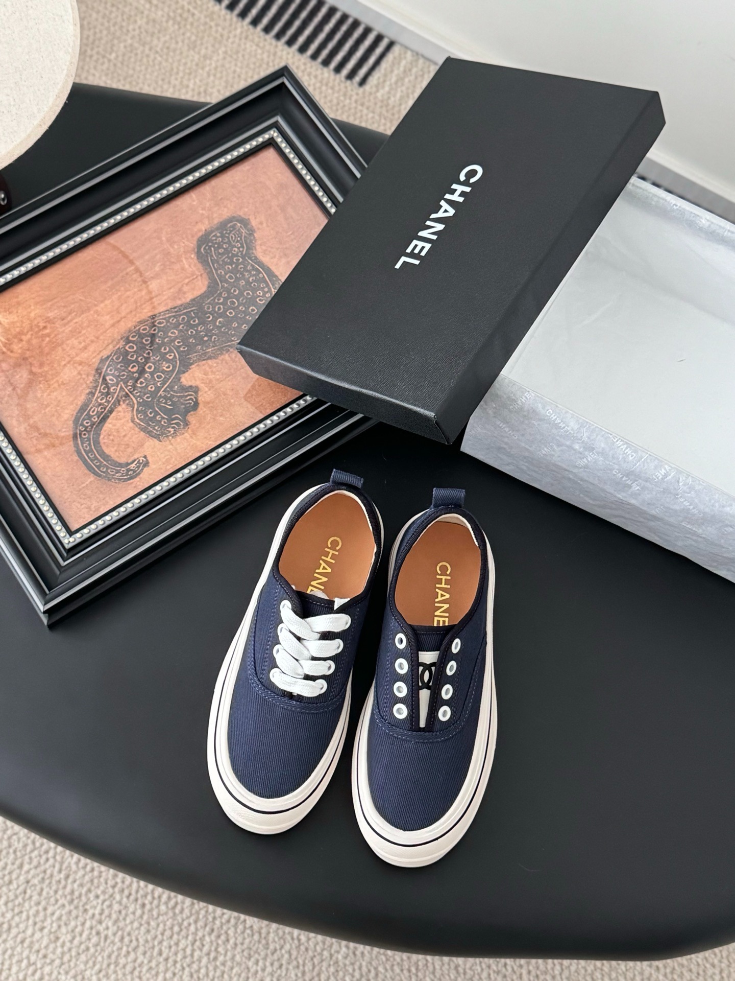 샤넬 25C 히든 스니커즈