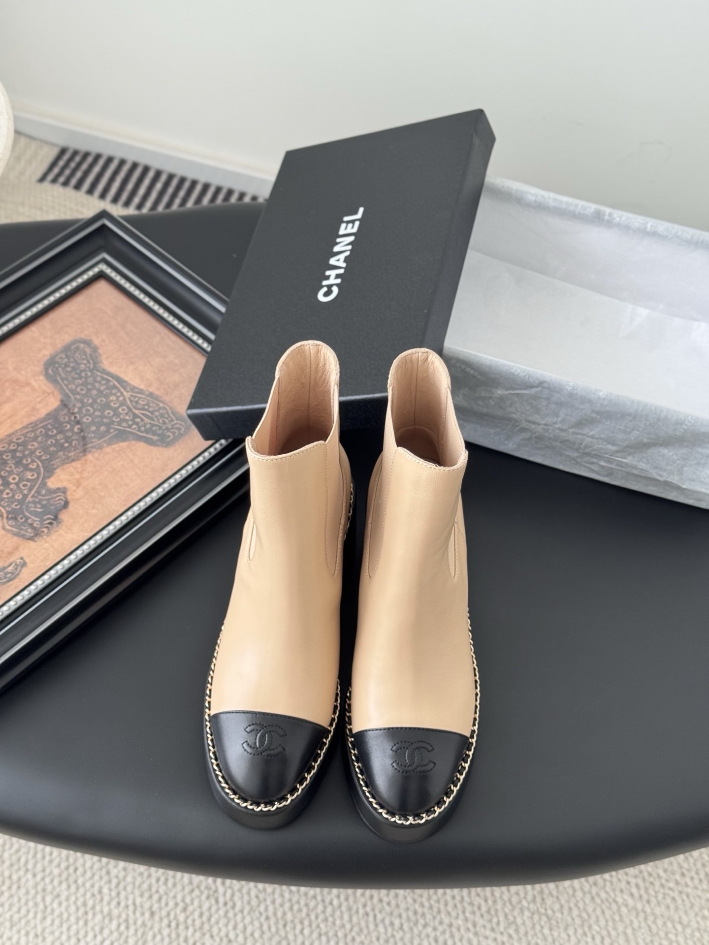 샤넬 25K 신상 체인 워커 부츠