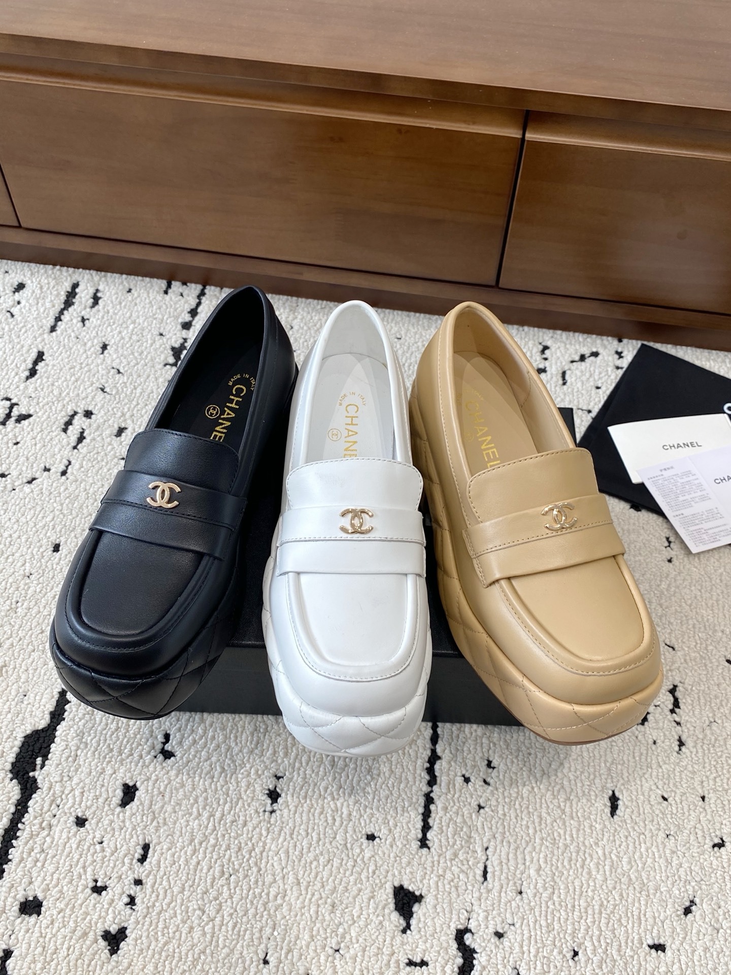 샤넬 25 뉴 통굽 수제화