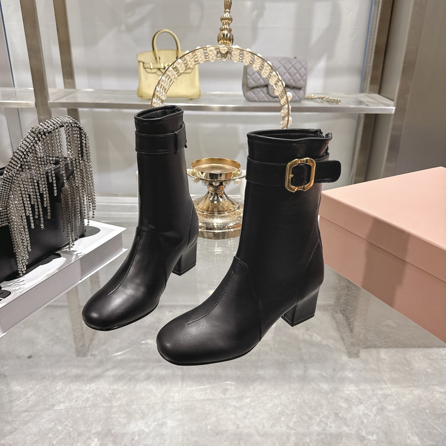 미우미우 25ss 스판 앵클부츠