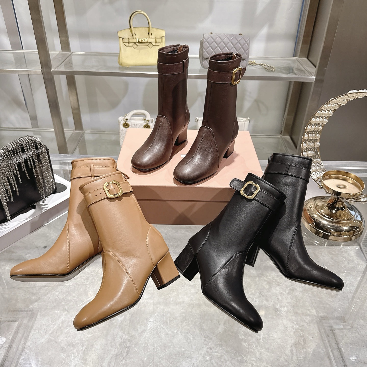 미우미우 25ss 스판 앵클부츠