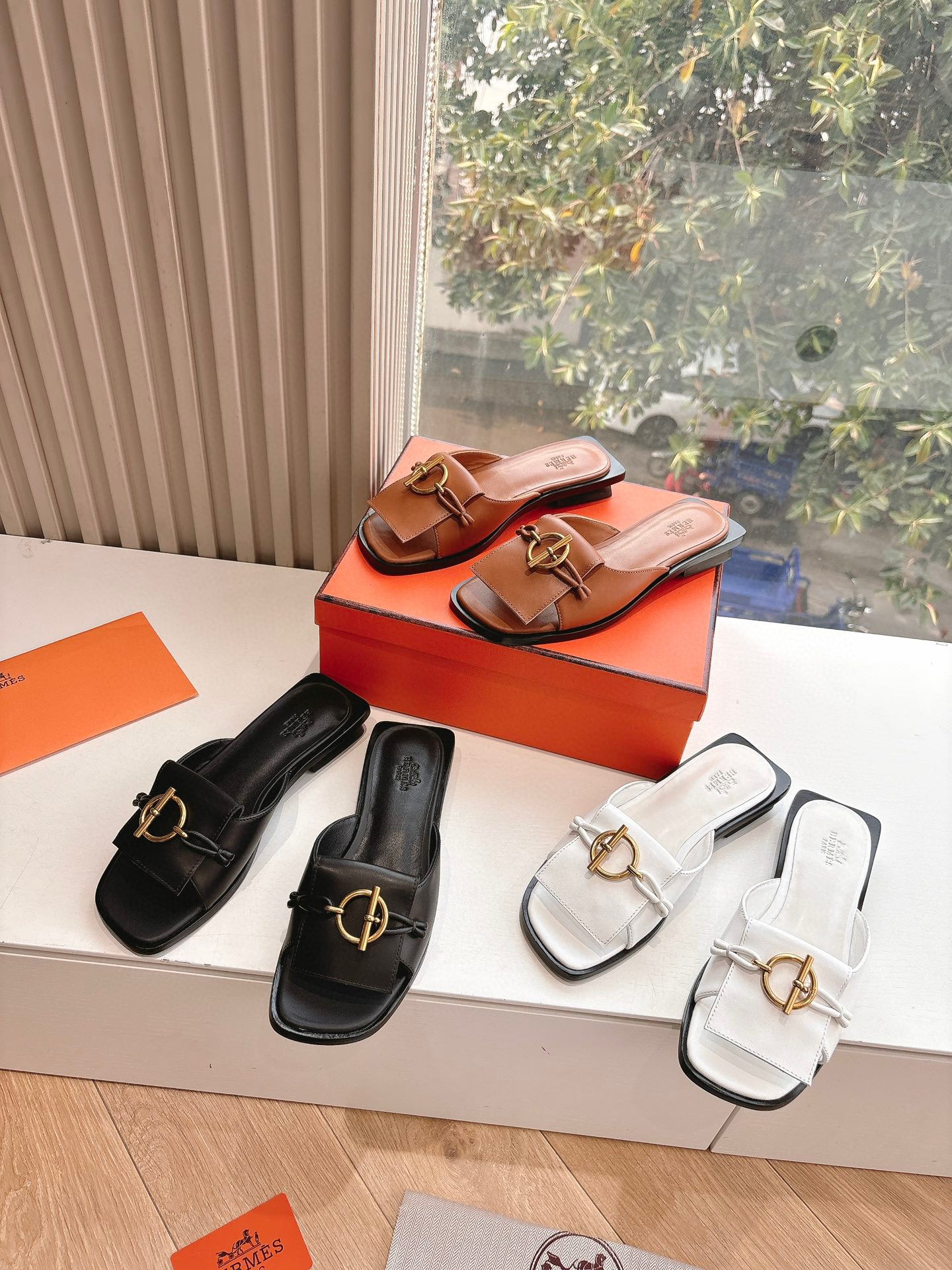 에르메스 봄여름 최신 조리 슬리퍼