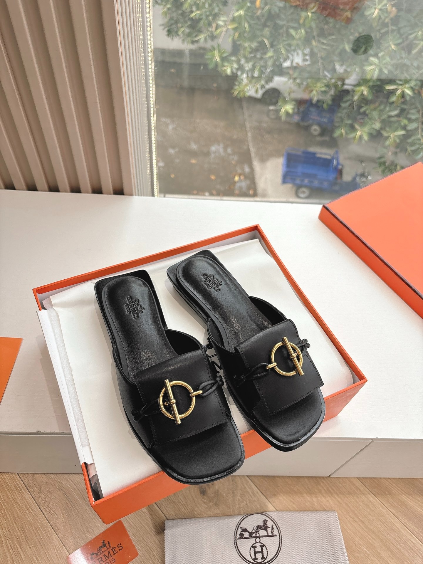 에르메스 봄여름 최신 조리 슬리퍼
