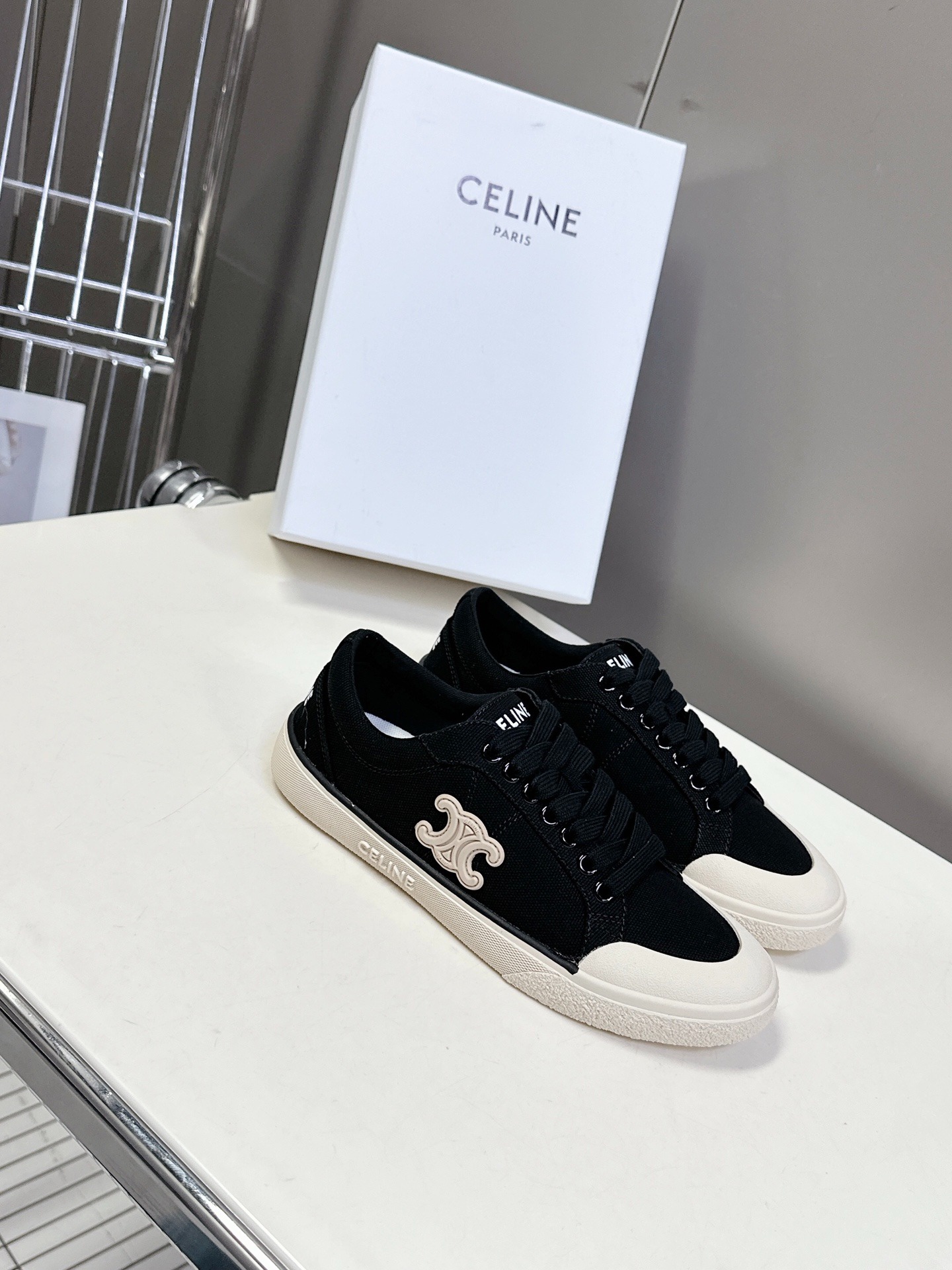 셀린느 25ss 봄여름 런닝화