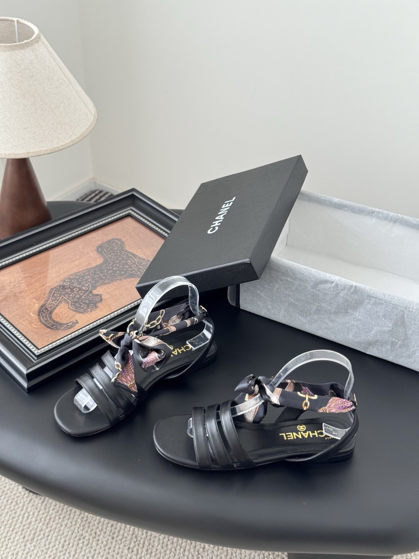 샤넬 25K 신상 리본 샌들