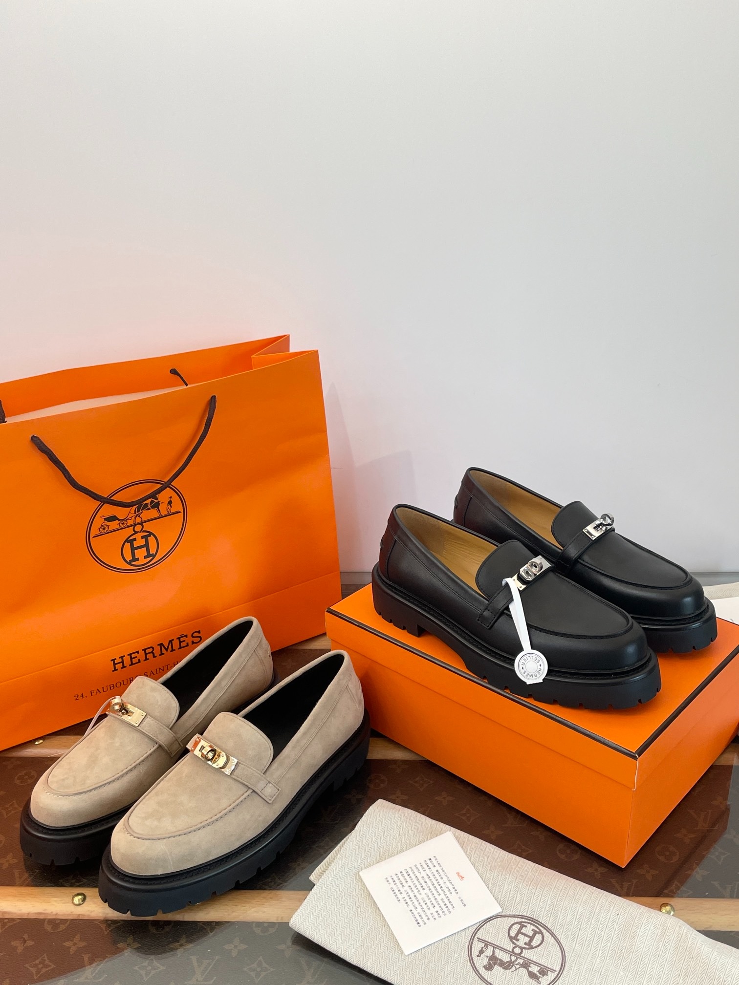 에르메스 2025 켈리버클 통굽로퍼