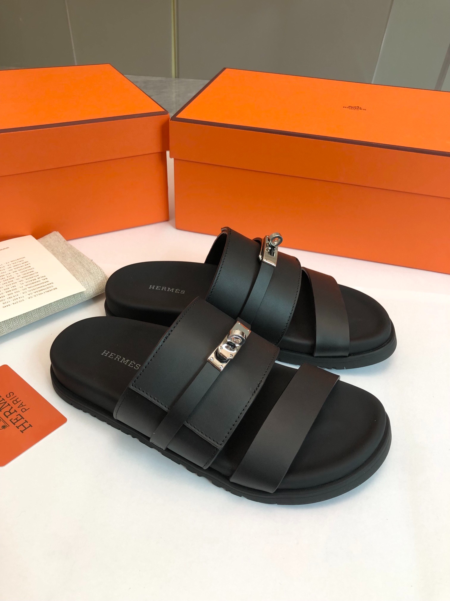 에르메스 2025 신상 삼촌슬리퍼 컬렉션(커플스타일)