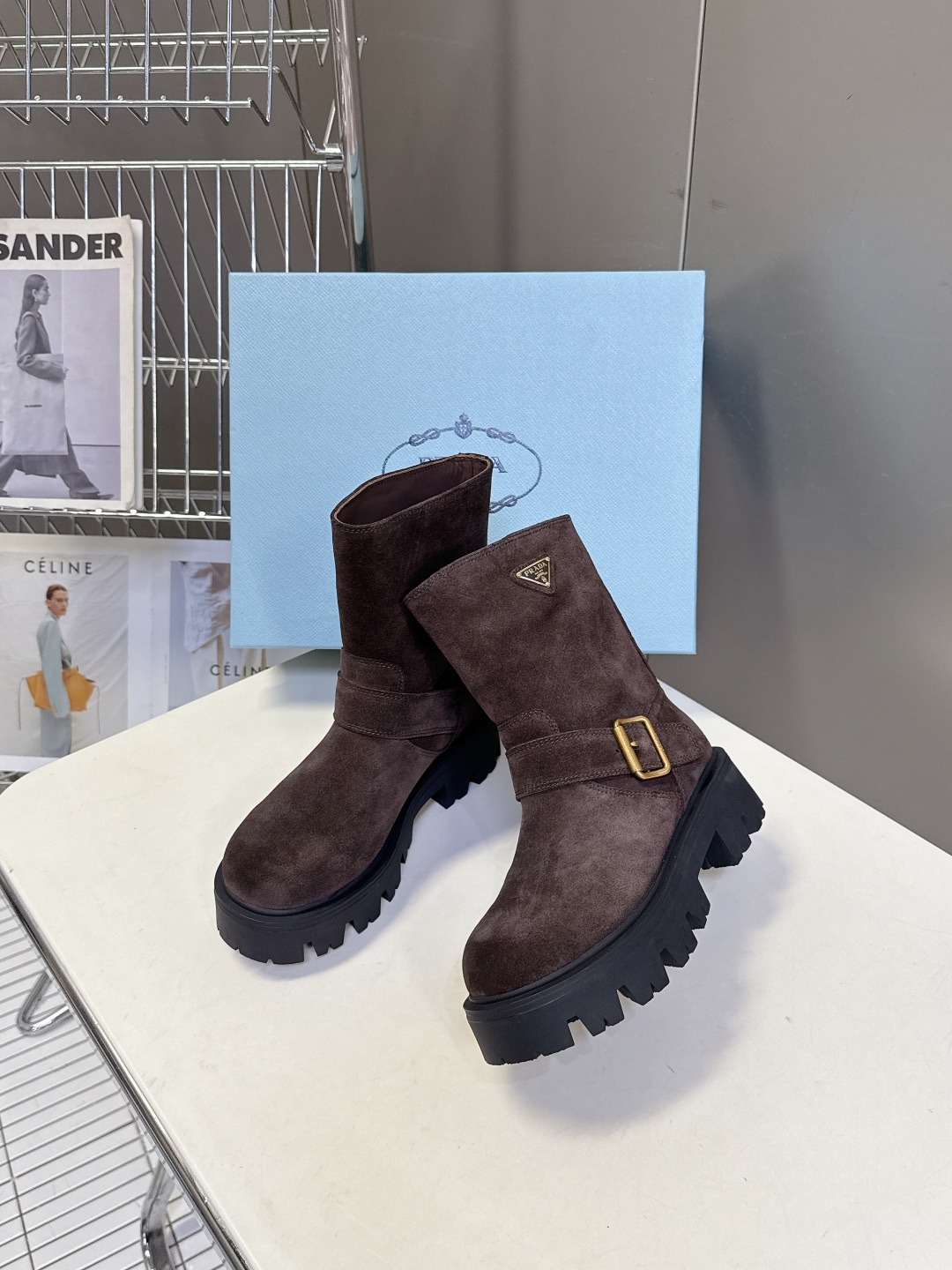 프라다 가을/겨울 신상 부츠