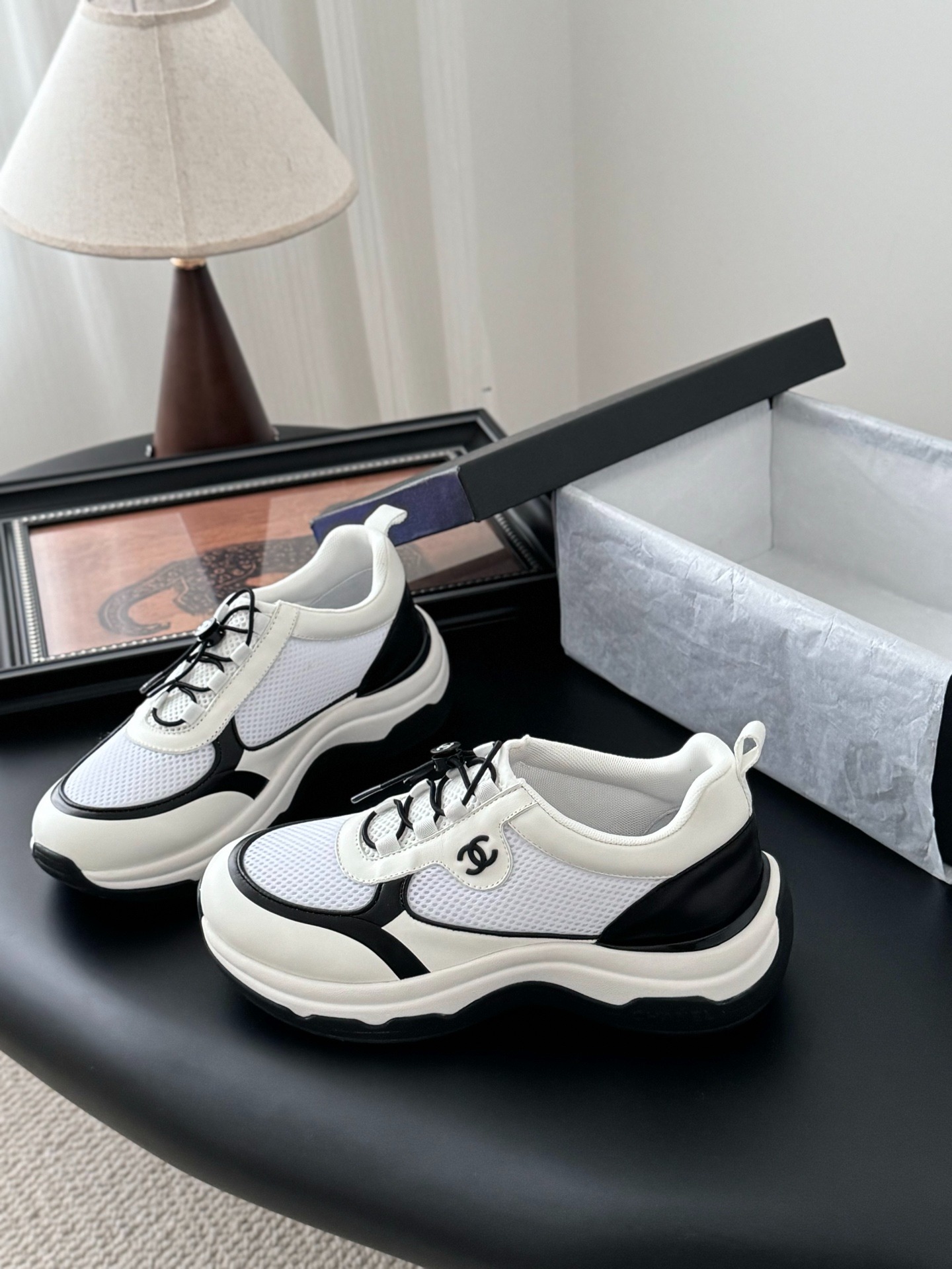 샤넬 25K 클래식 컬러 블록 스니커즈