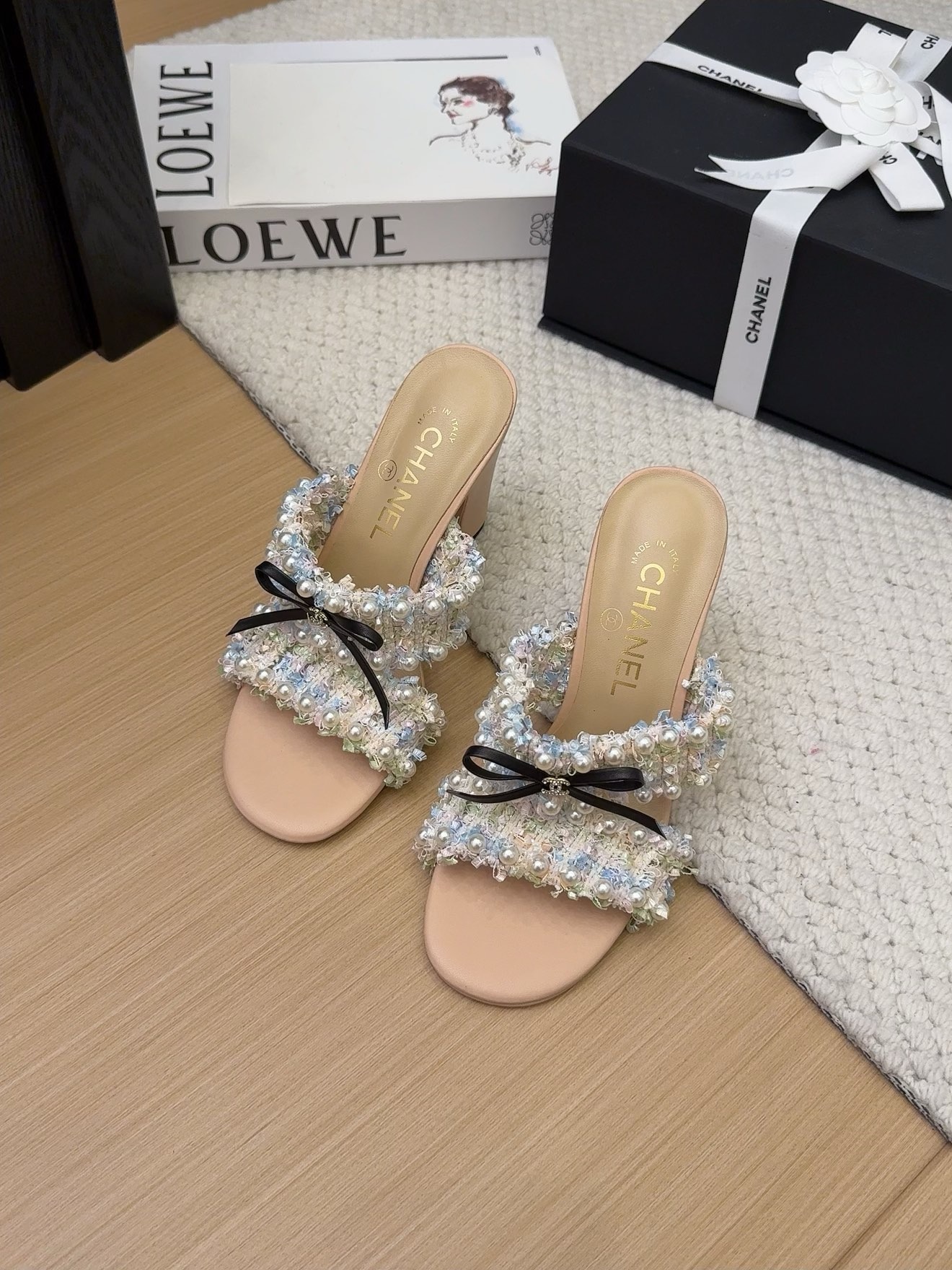 샤넬 25 신상 비즈 슬리퍼