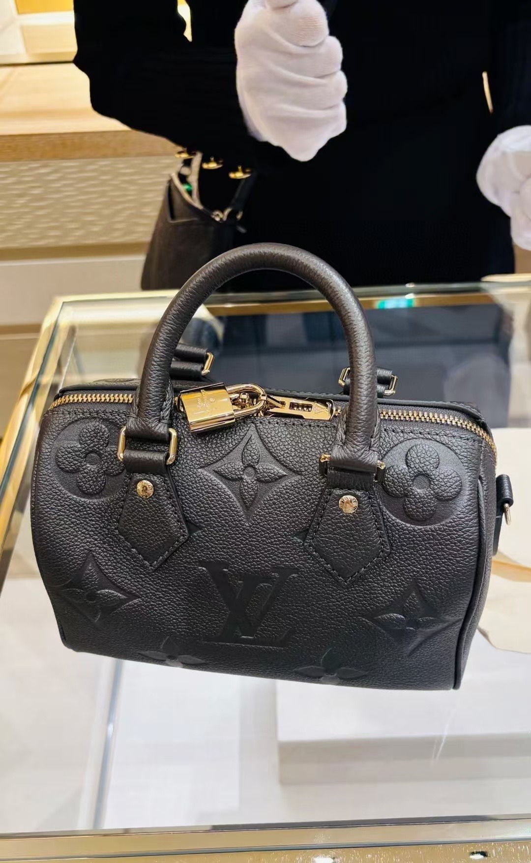 루이비통 스피디 반둘리에 20 모노그램 앙뜨렝뜨