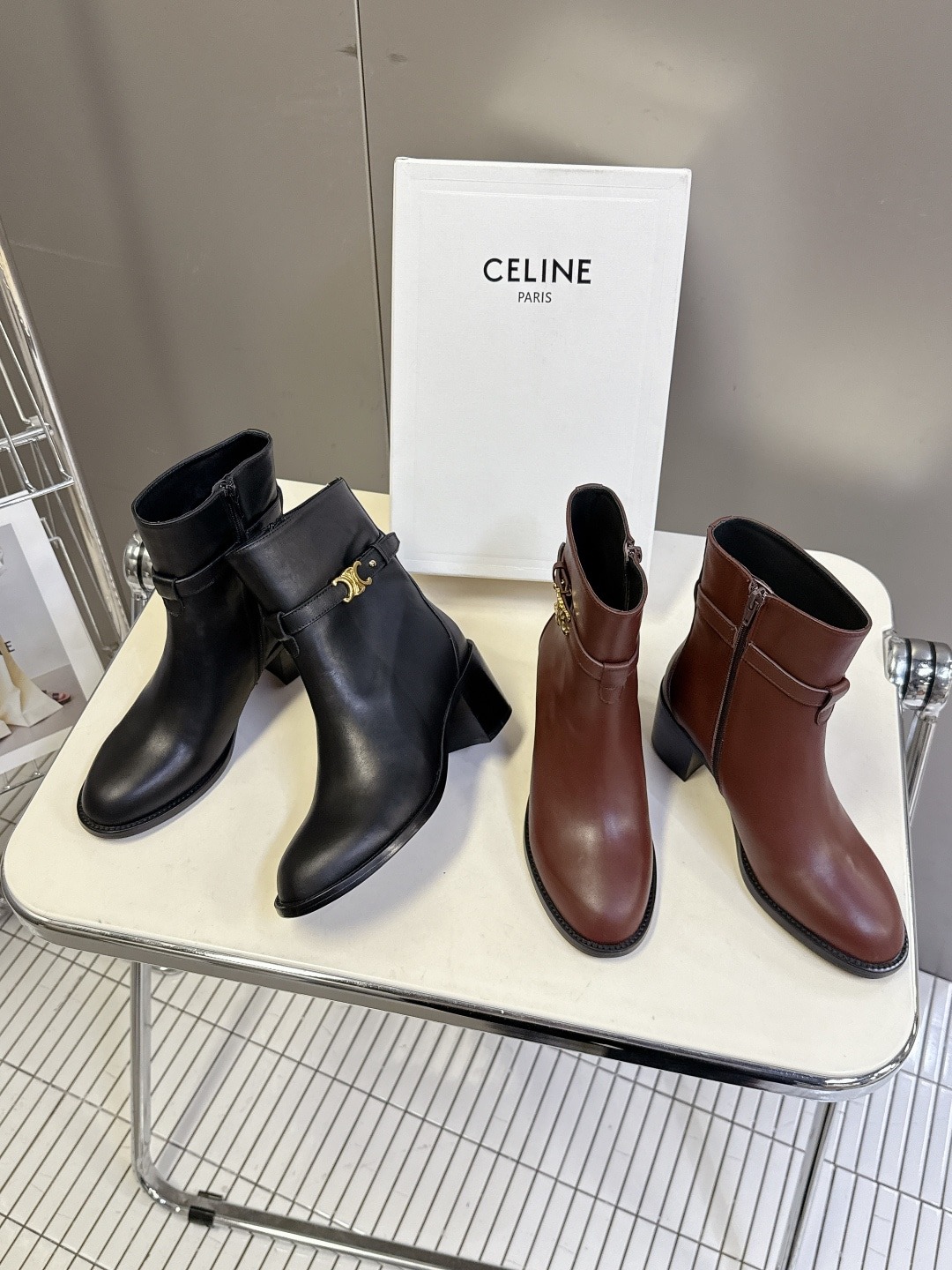 셀린느 신상 뉴트로 통굽 앵클부츠