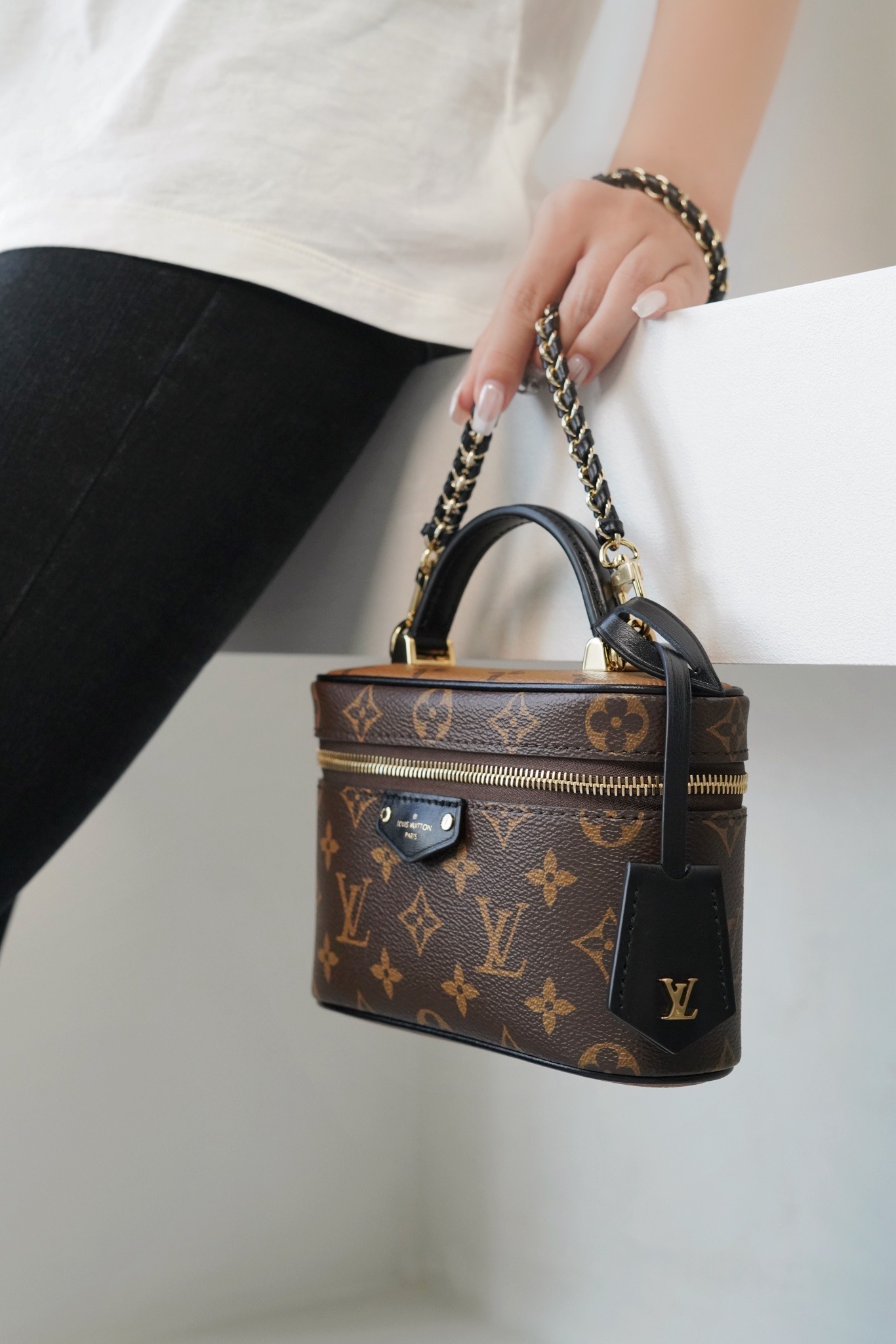 루이비통 베니티 체인 파우치 클러치백