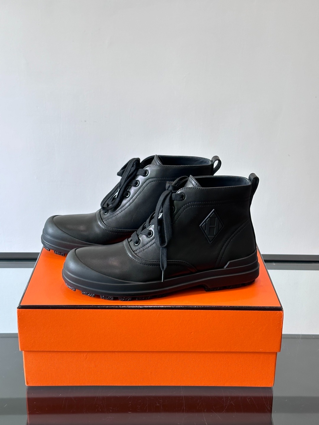 에르메스 신상 앵클 부츠