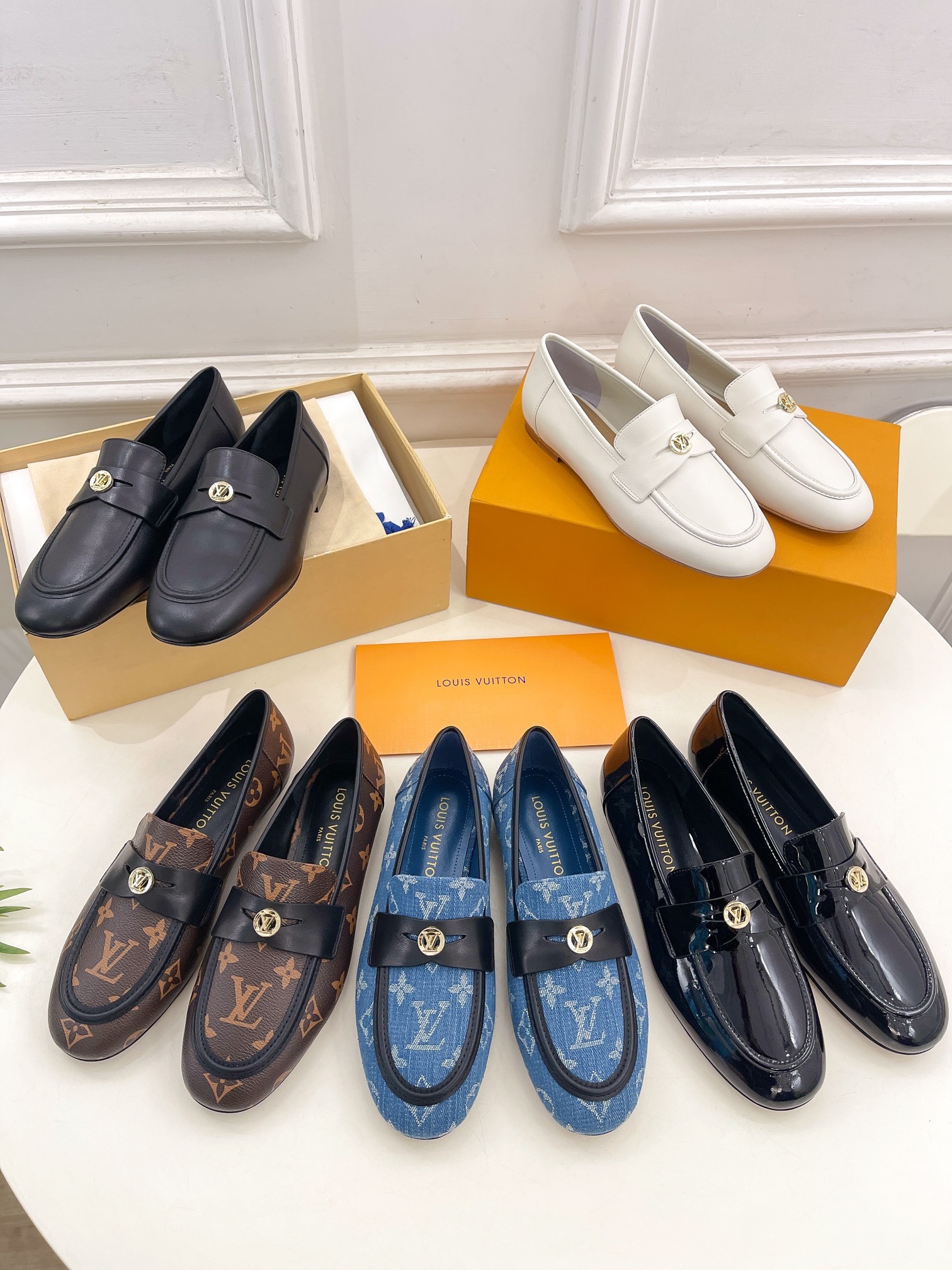 루이비통 25 뉴 프레스티지 프리미엄 플랫슈즈 하드탑