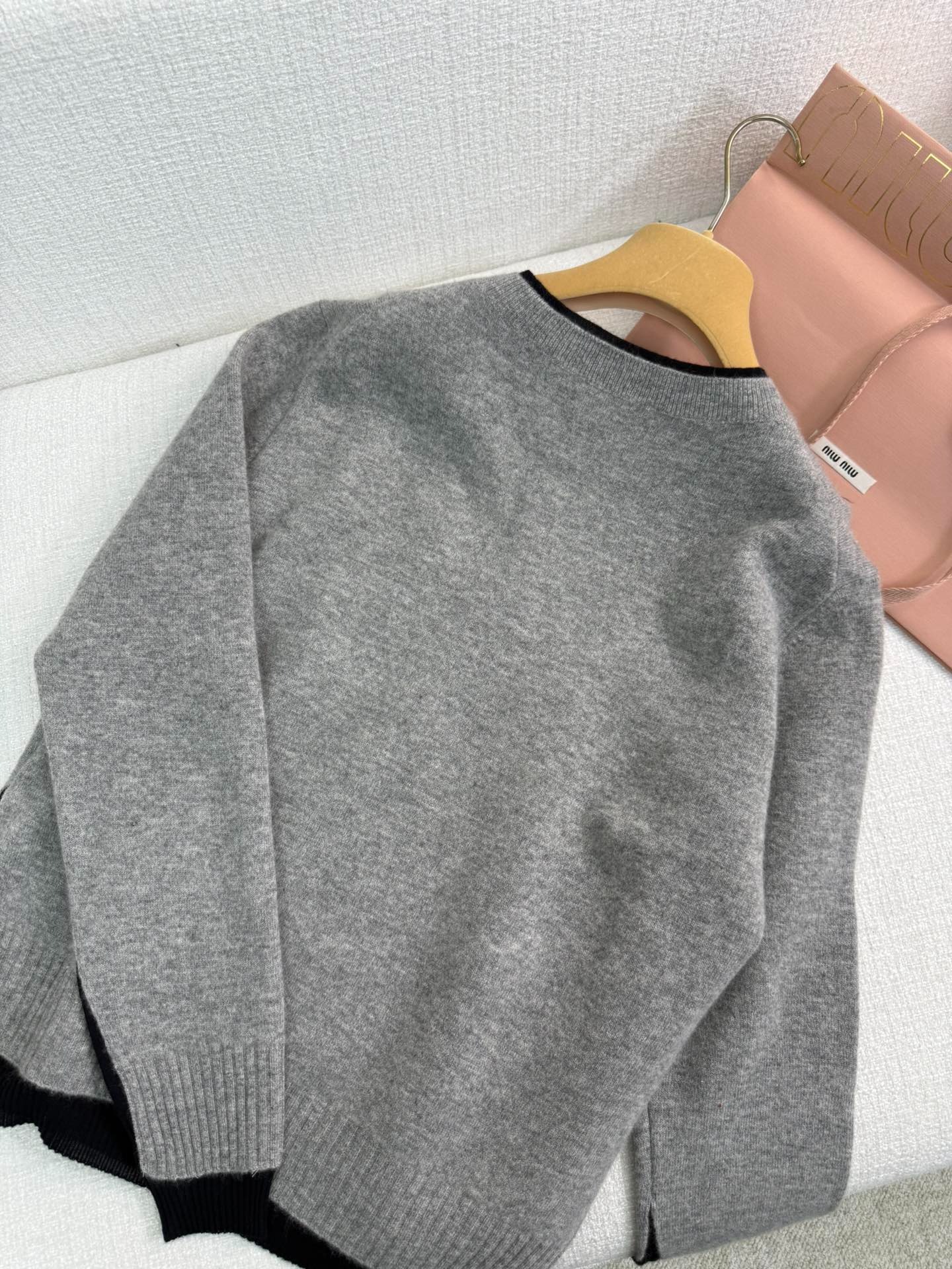 미우미우 투피스 캐시미어 니트 스웨터