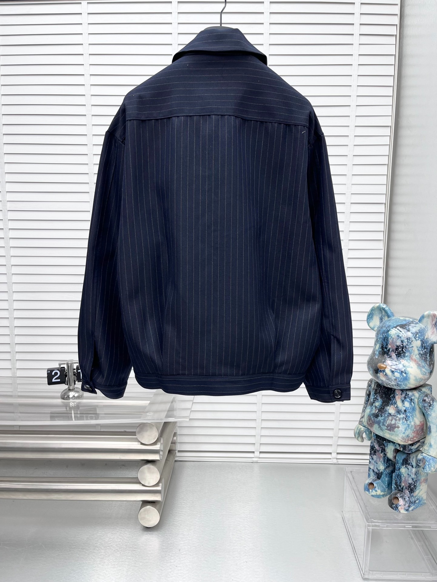 미우미우 25FW 핀스트라이프 자켓