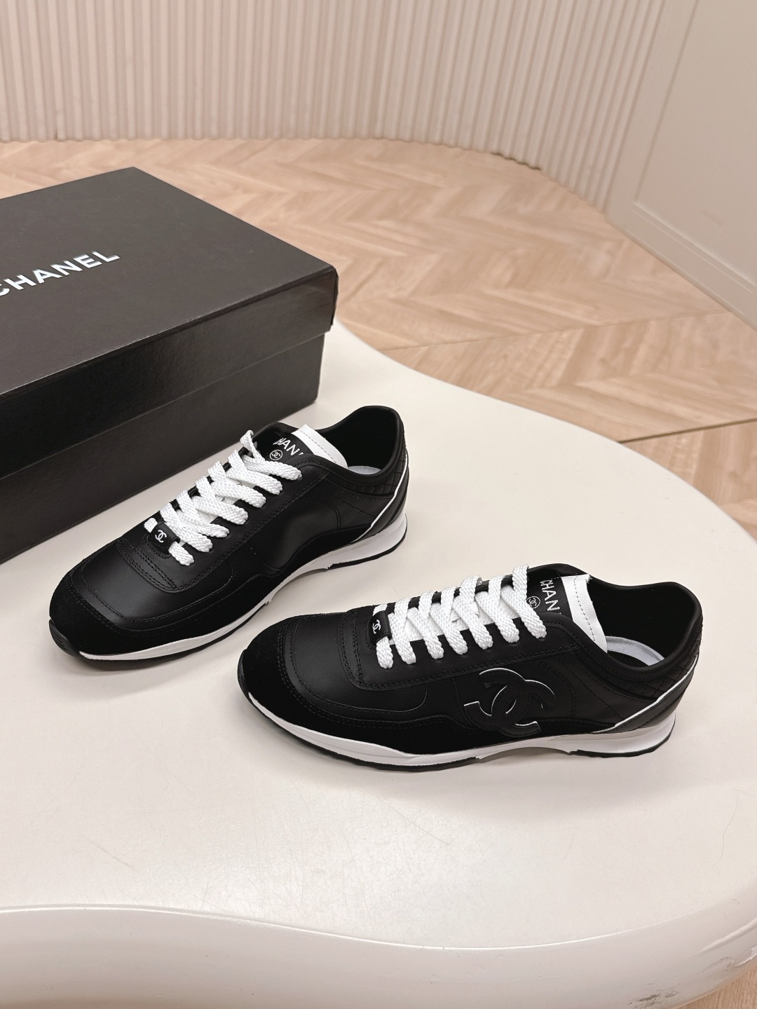 샤넬 25P 최신 핫팬더 스니커즈