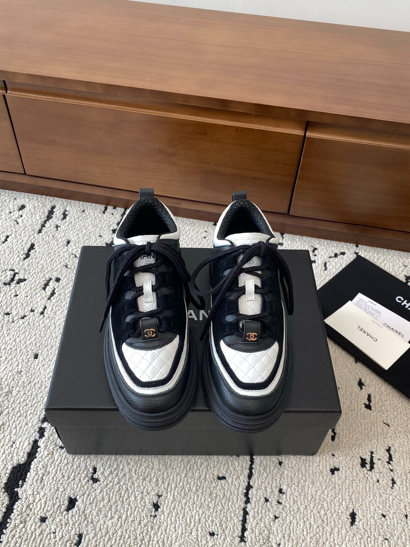샤넬 25SS 최신형 스니커즈