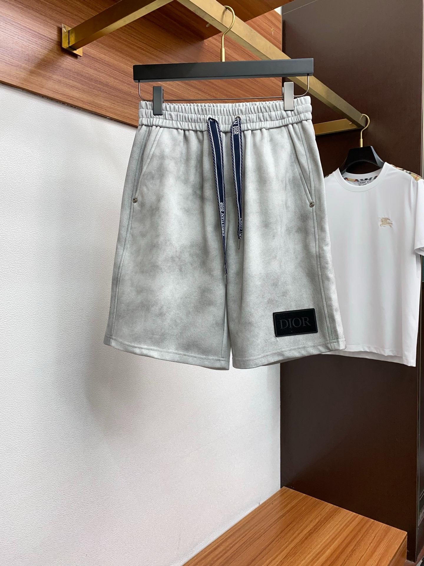 디올 2025 봄여름 신상 최신 캐주얼 반바지