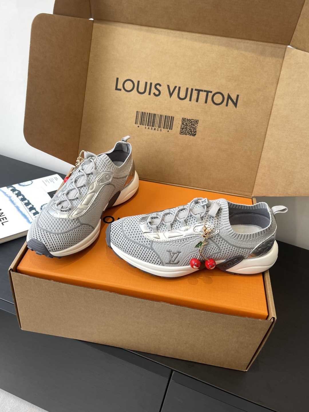 루이비통 25ss 신상 운동화