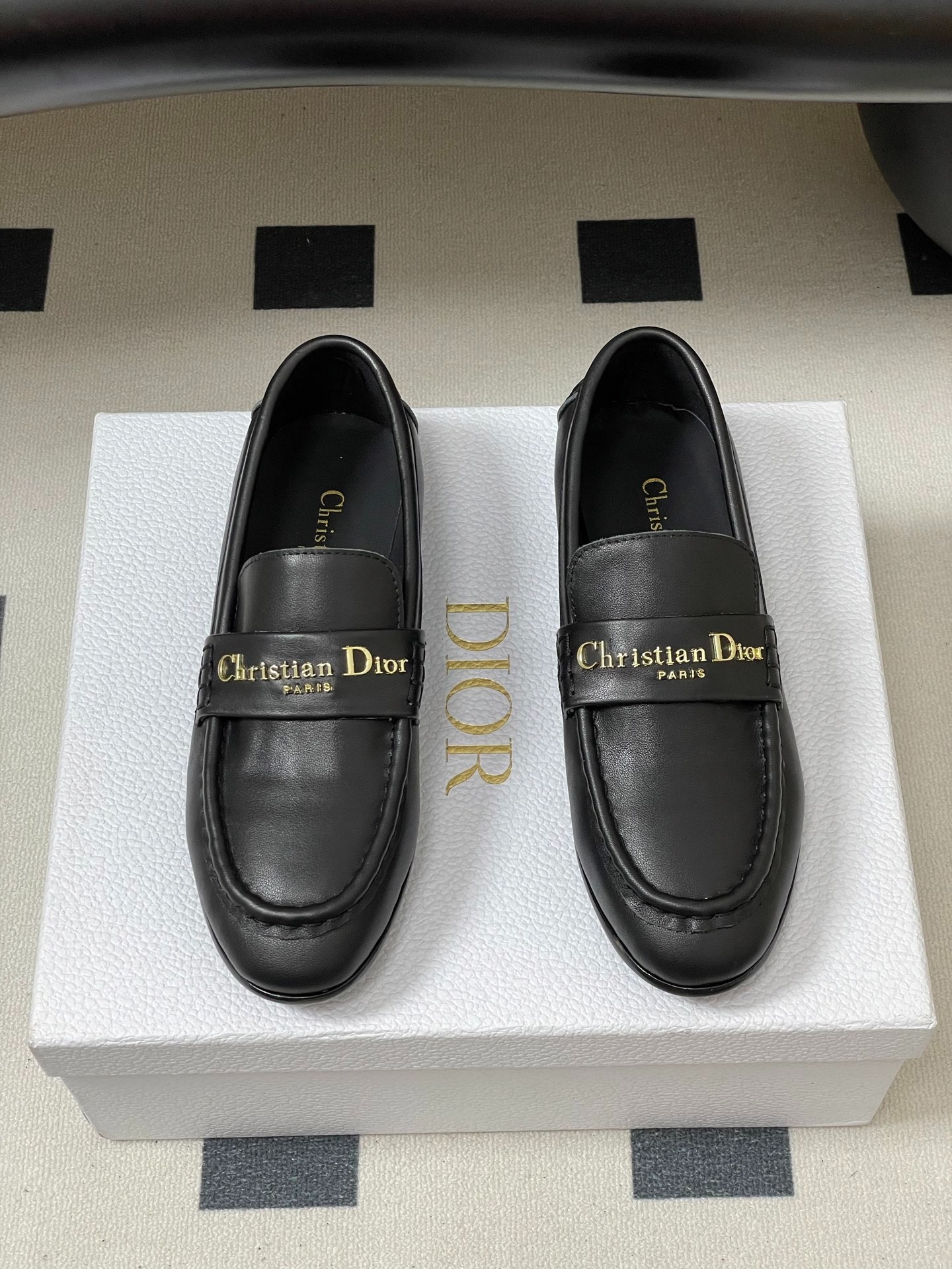 디올 25ss 올가을 신상 로퍼 플랫슈즈