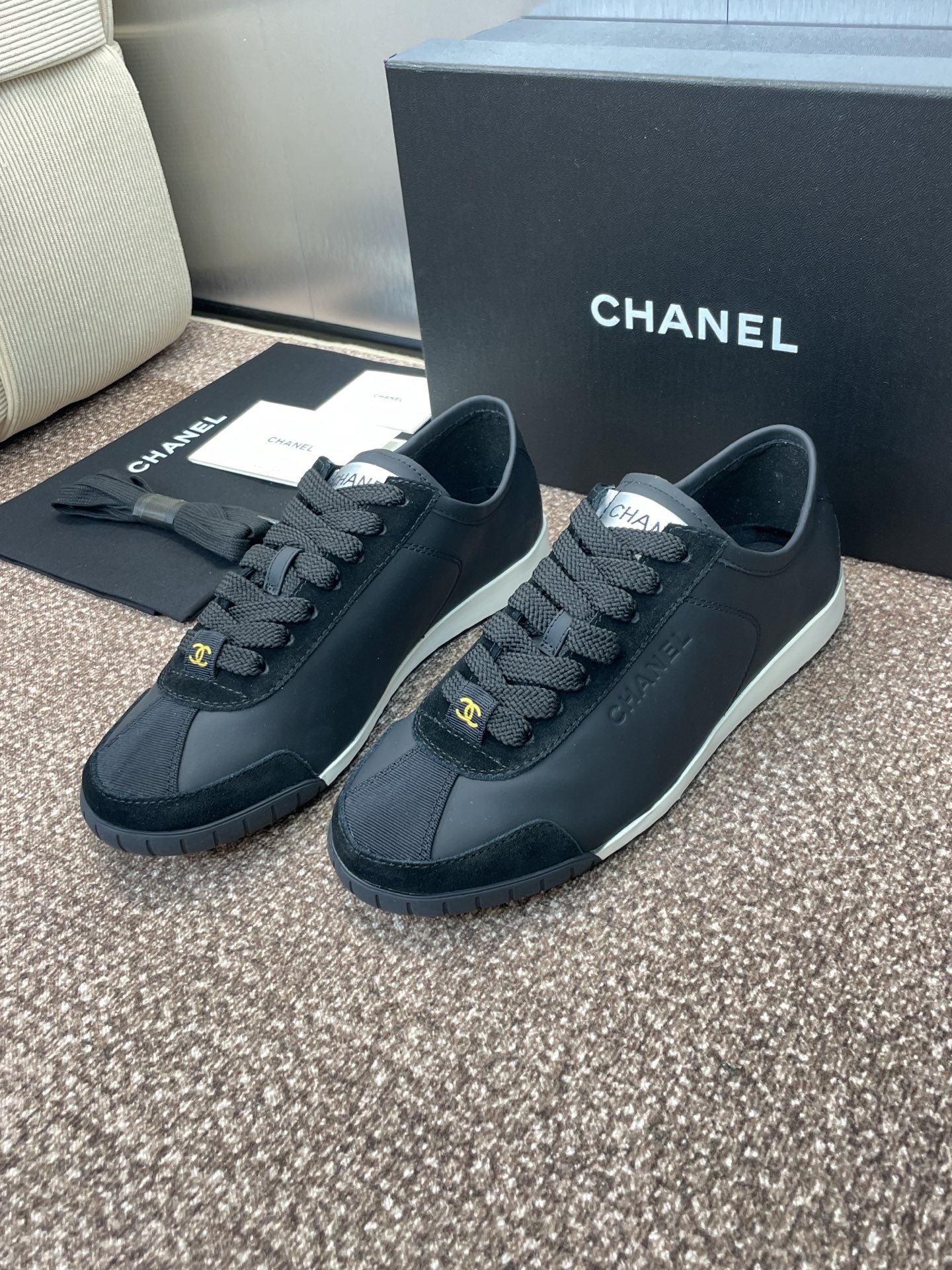 샤넬 신상 클래식 스트랩 여성화