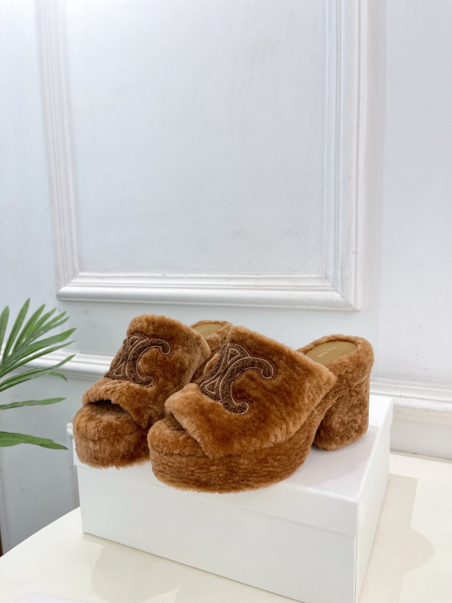 셀린느 25 신상 가보시힐 슬리퍼