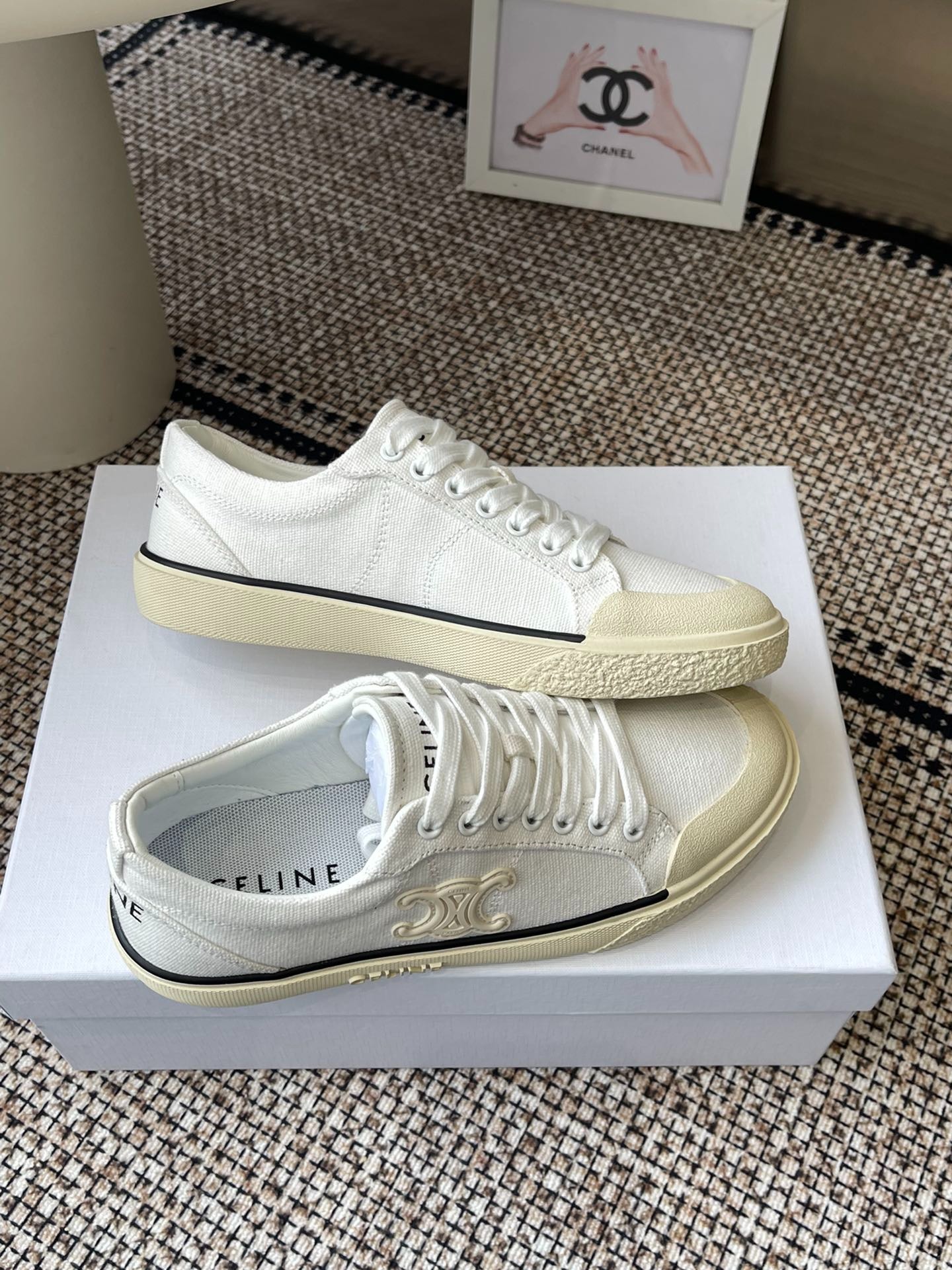 셀린느 트리옹프 엘런 스니커즈