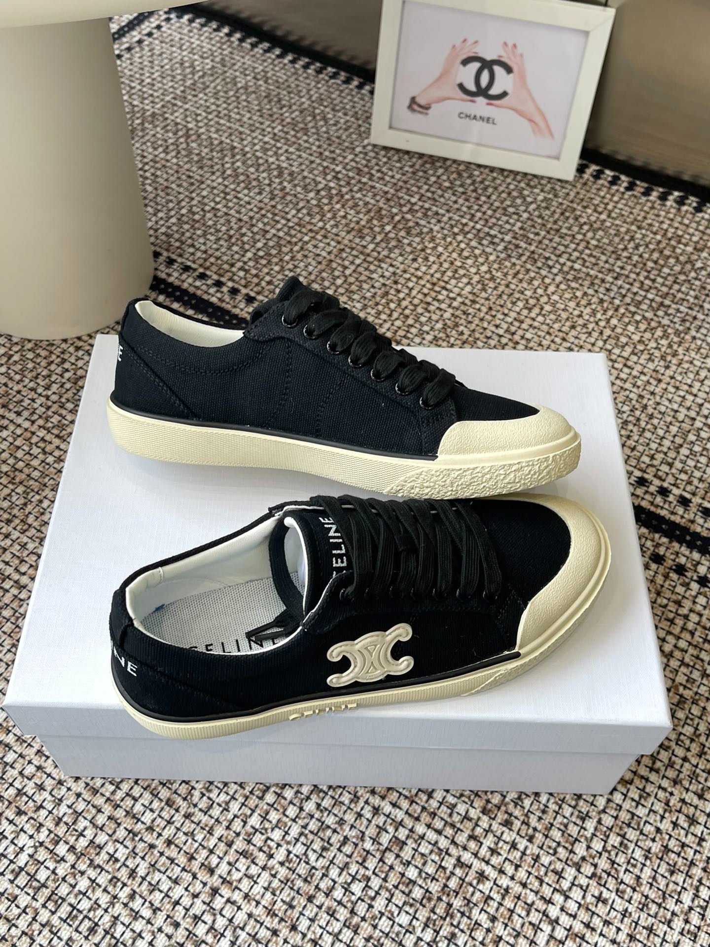 셀린느 트리옹프 엘런 스니커즈