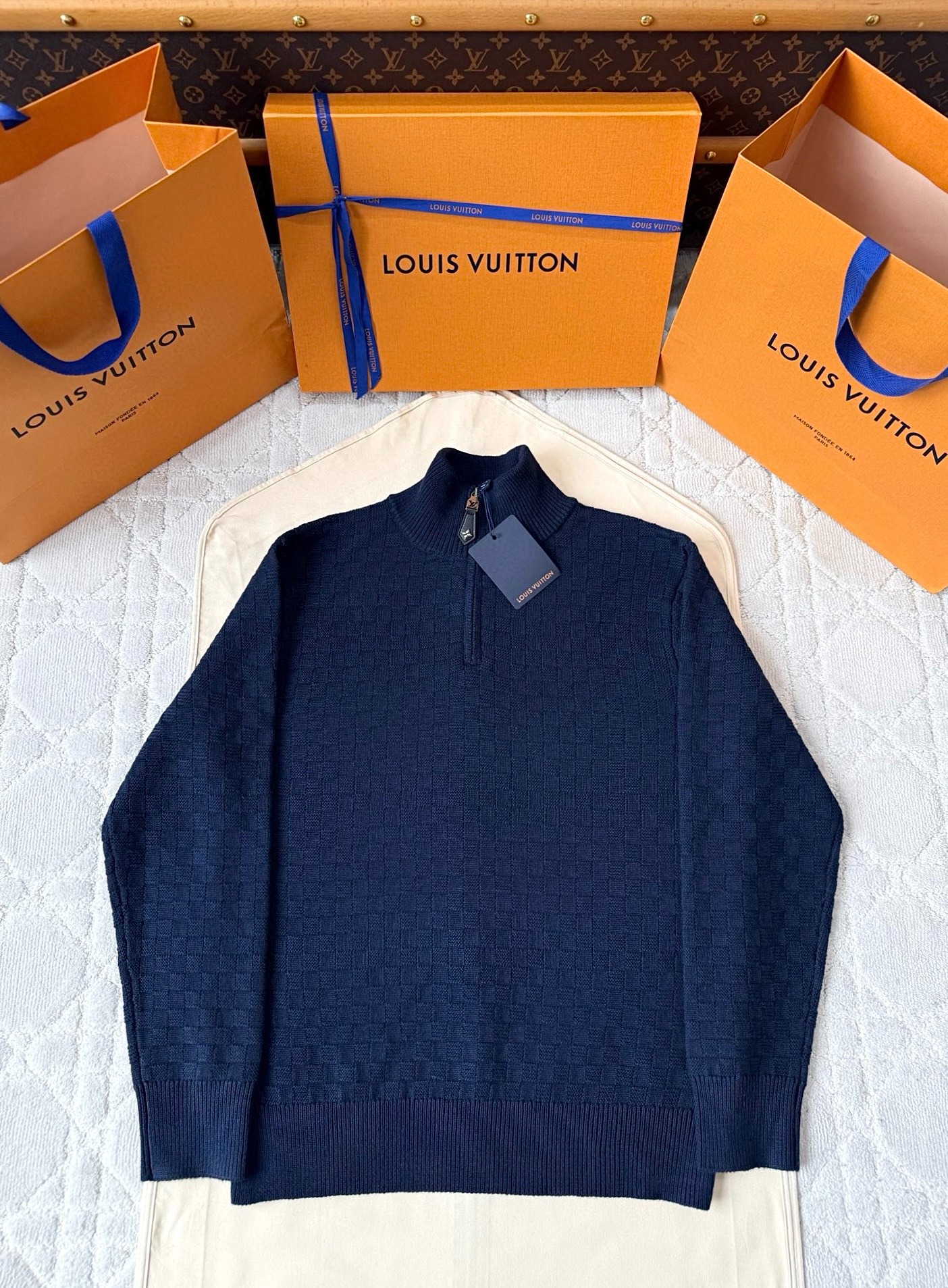 루이비통 신상 체크 반집업 풀오버 스웨터