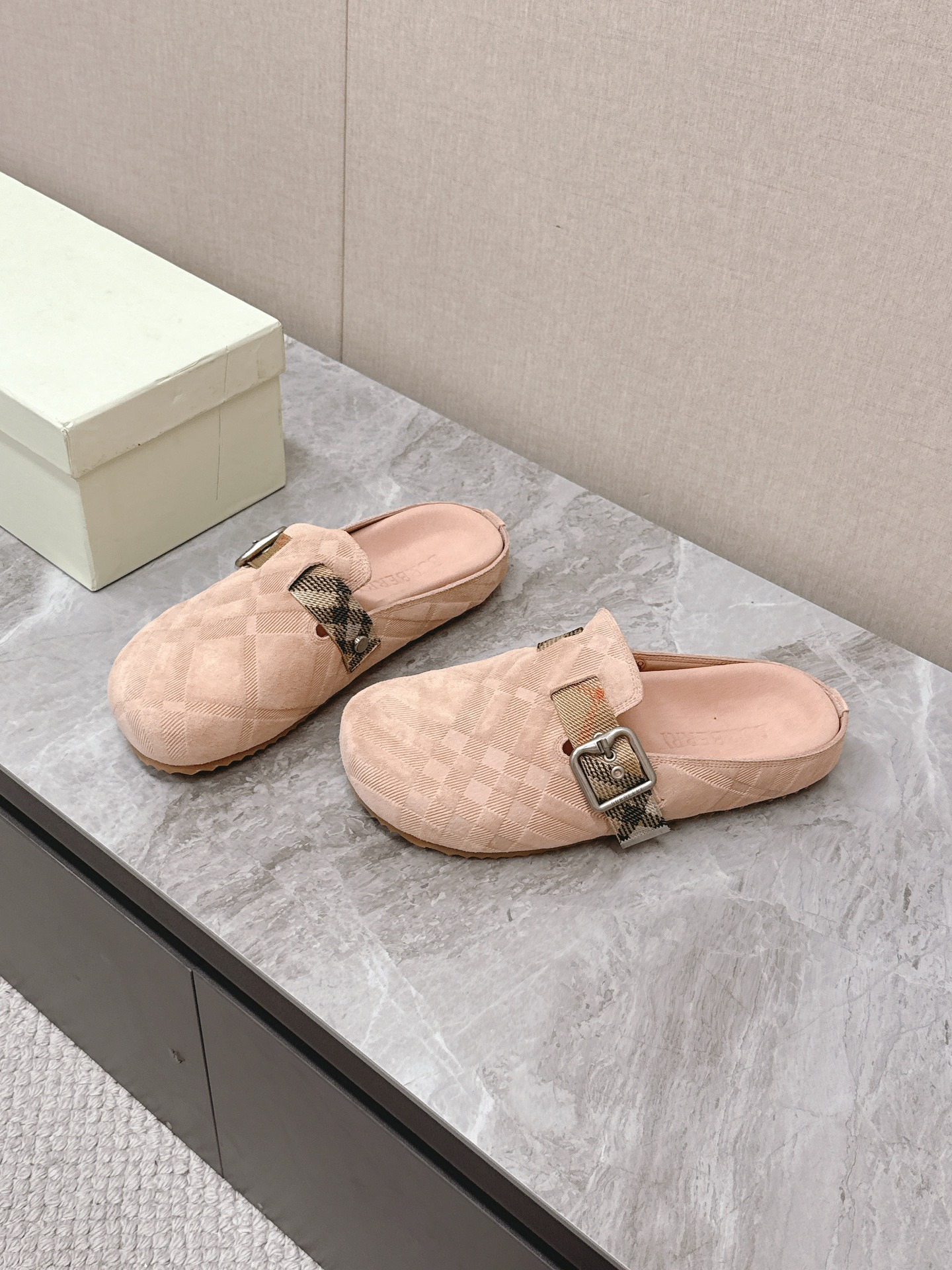 버버리 25 신상 커플 버켄 스니커즈