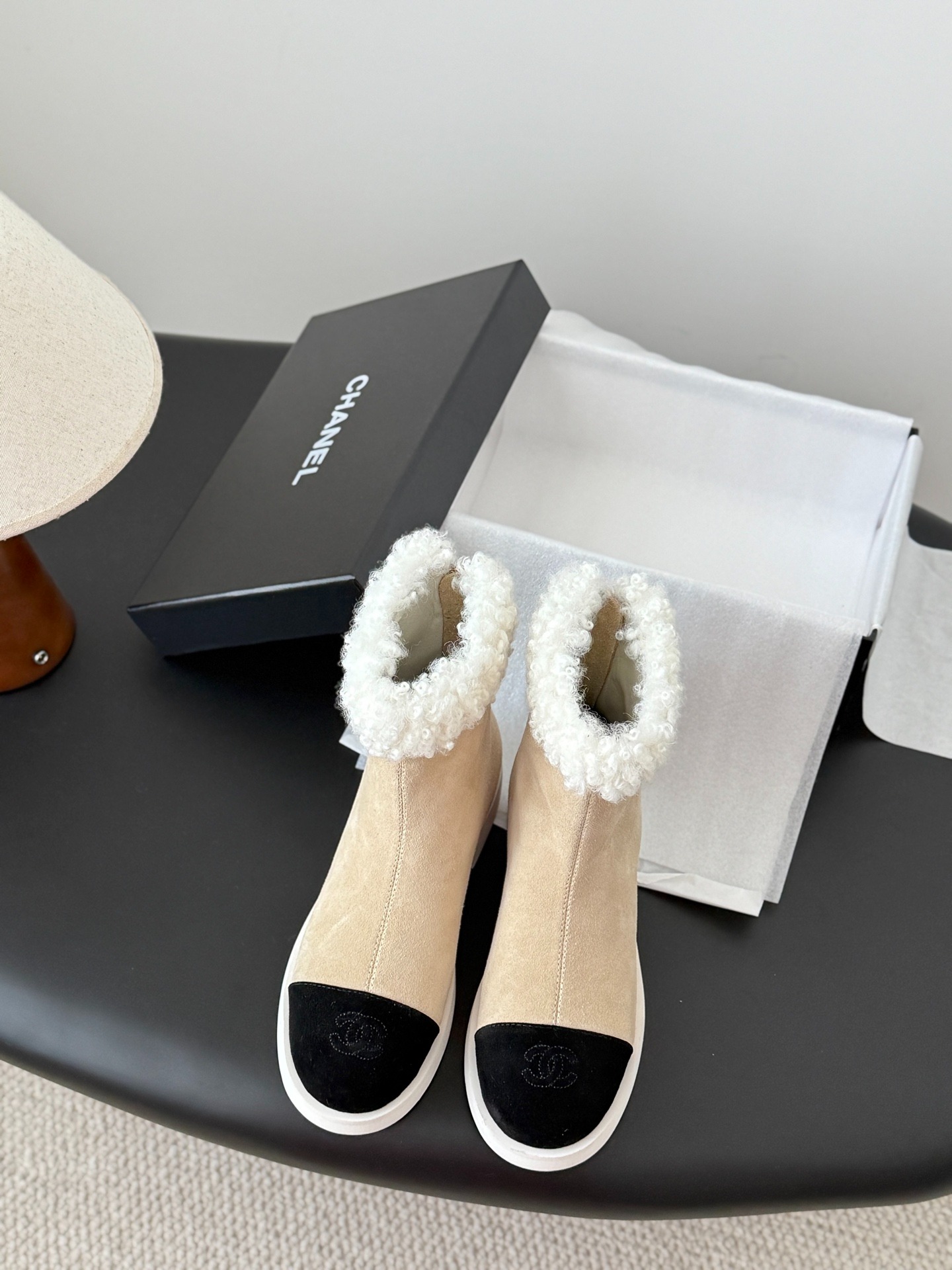 샤넬 25K 신상 스노우 부츠