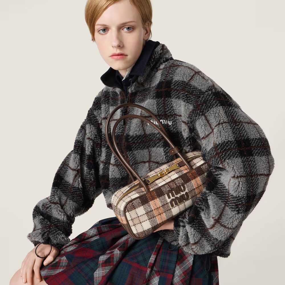 미우미우 체크 테디 지퍼 자켓