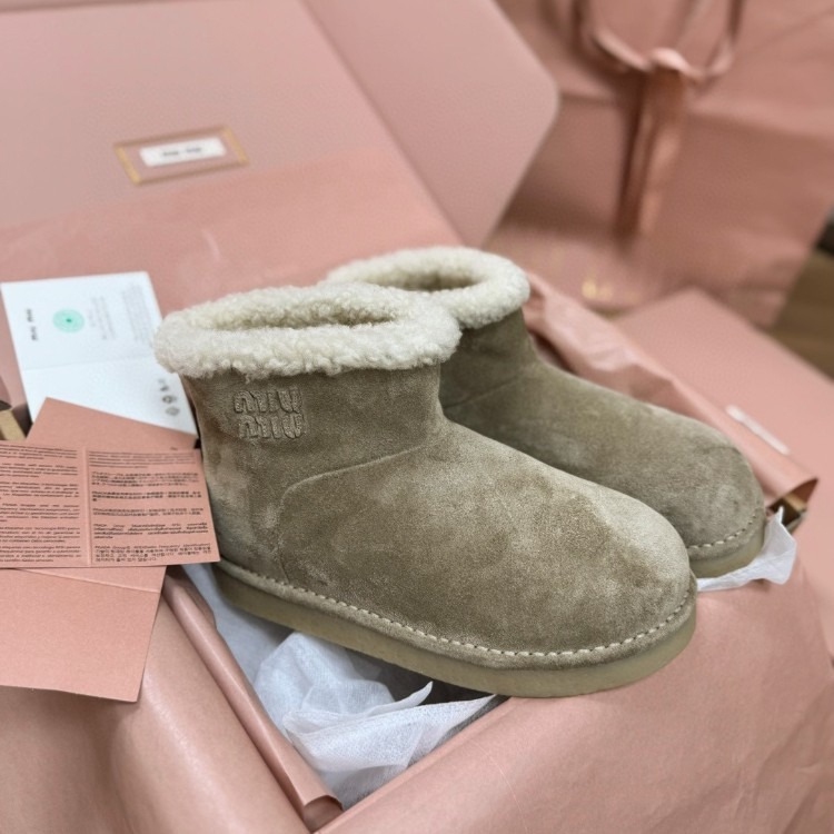 미우미우 스웨이드 시어링 스니커즈