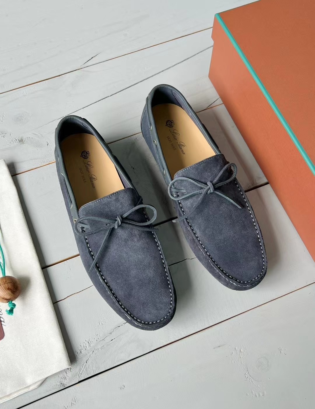 로로피아나 도트 솔 워크 남성 모카신