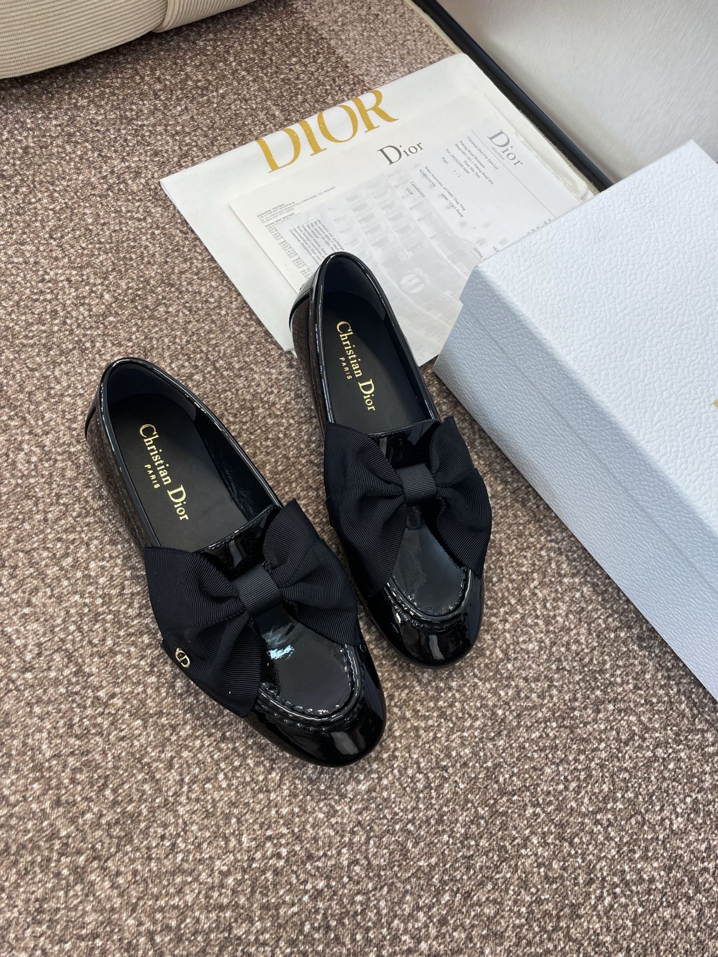 디올 25 신상 D-Issimo 플랫 리본 로퍼