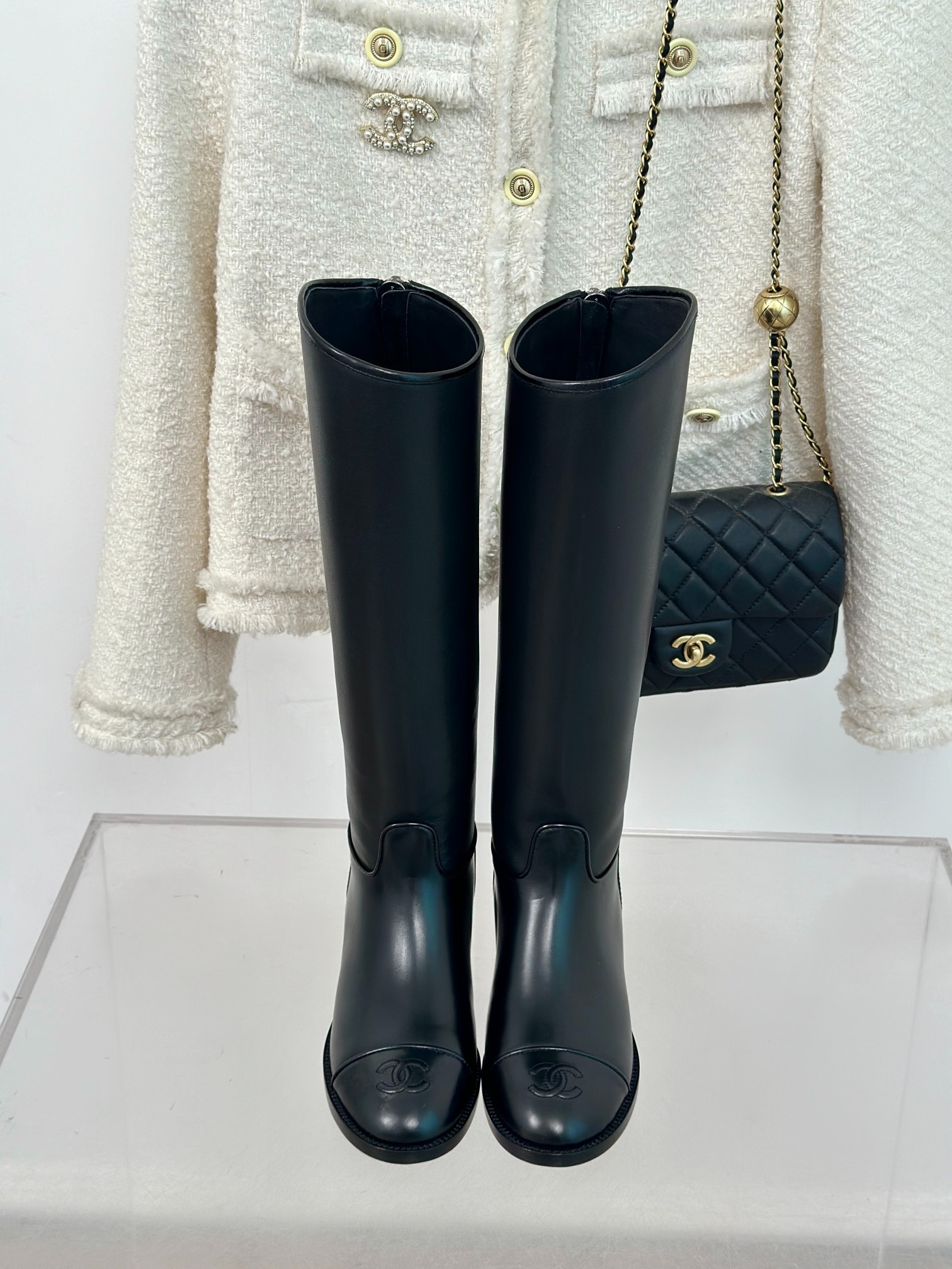샤넬 클래식 더블 C 스틸레토 롱 부츠