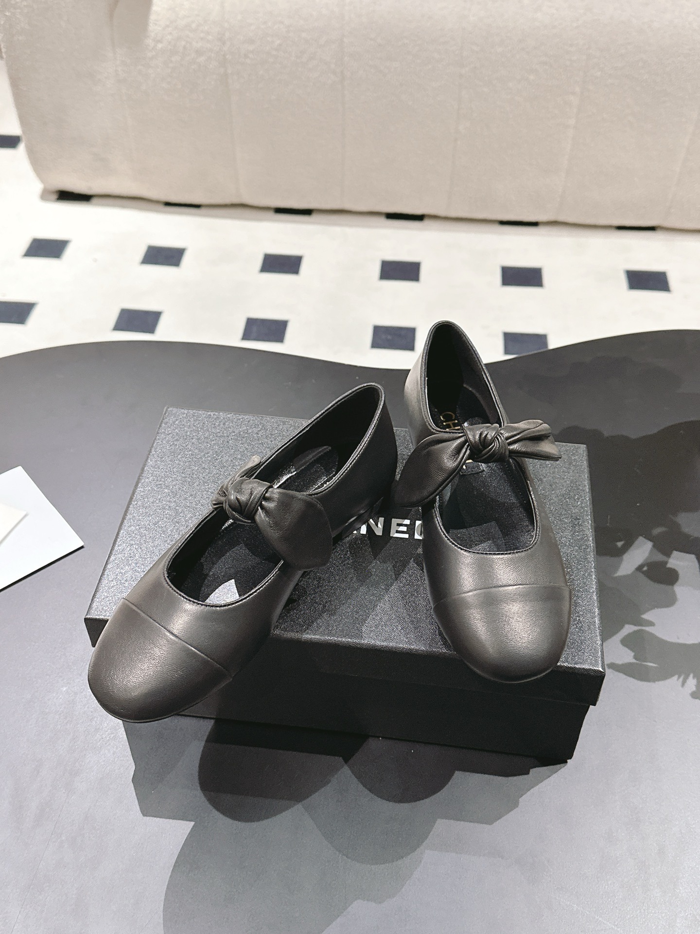 샤넬 2025 신상 리본 메리제인 로퍼