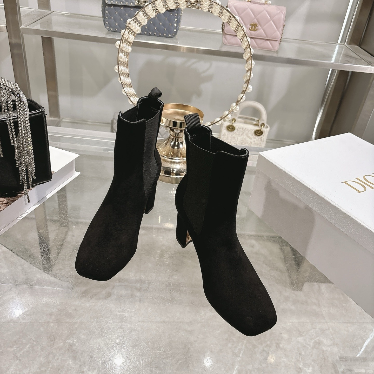 디올 25Ss 신상 밴딩 통굽 앵클 부츠