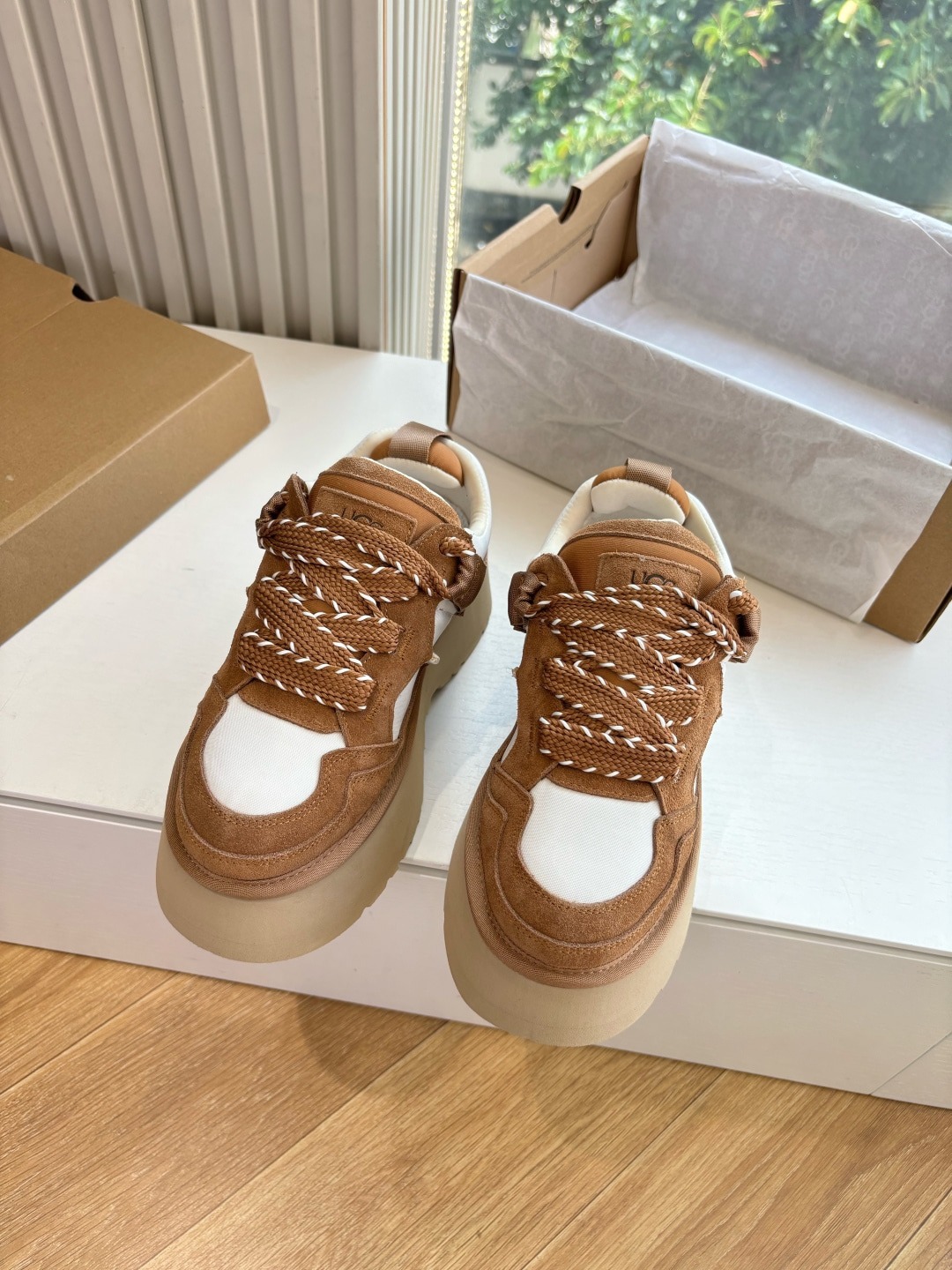 어그 가을 겨울 신상 통굽 스니커즈