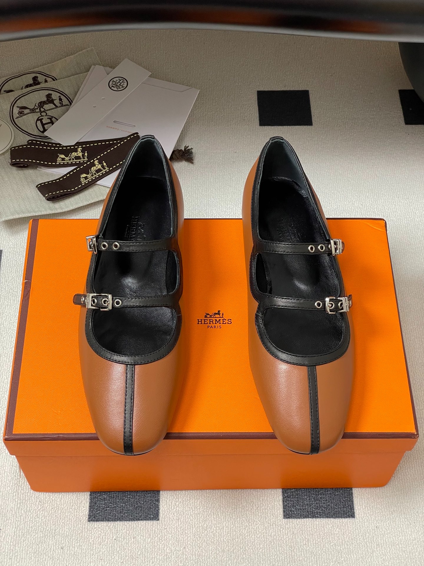 에르메스 25s 가을 신상 릴리아 발레화