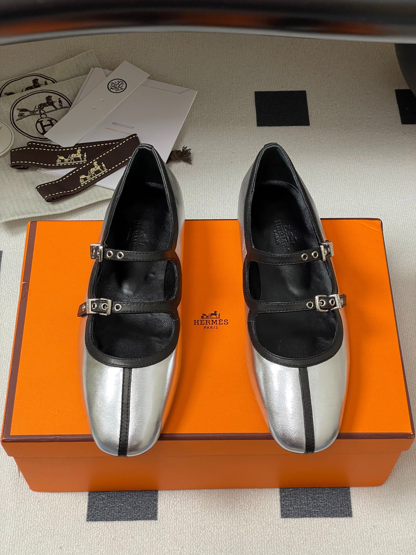 에르메스 25s 가을 신상 릴리아 발레화