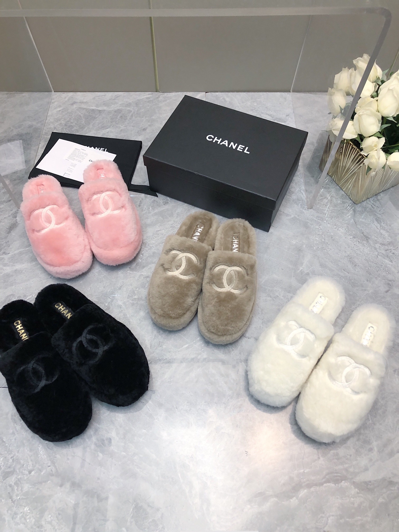 샤넬 25ss 신상 양털 슬리퍼