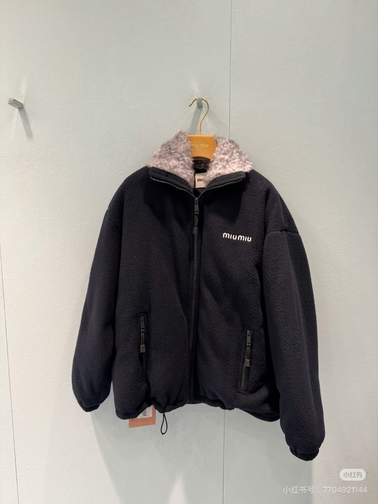 미우미우 25 FW 신상 클래식 재킷