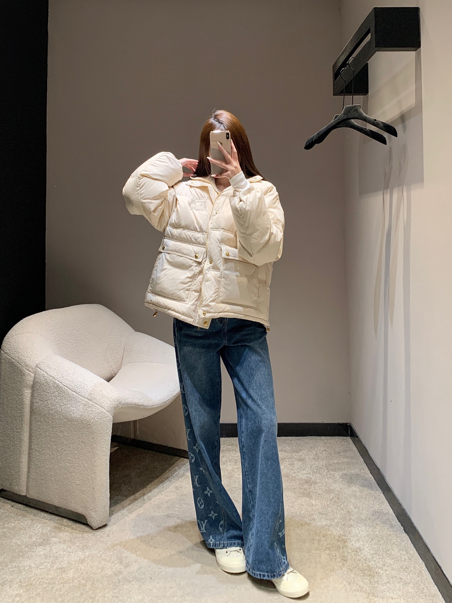 셀린느 25Fw 신상 양털카라 패딩점퍼