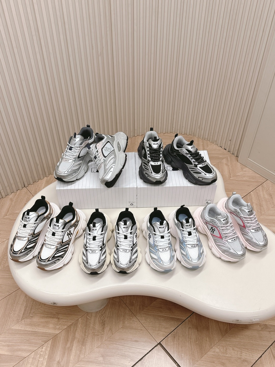 M*B 25ss 신상 스니커즈